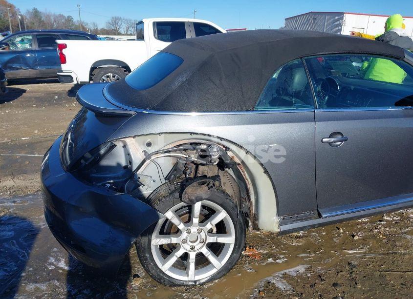 Photo 6 of 2013 Volkswagen Beetle 2.5L (VIN 3VW5X7AT6DM828394)