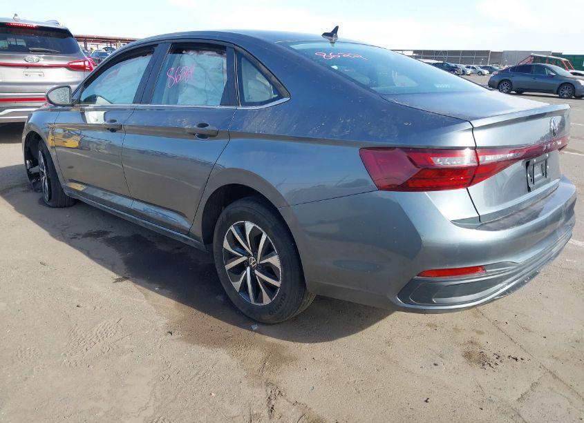 Photo 3 of 2025 Volkswagen Jetta 1.5T S (VIN 3VW5X7BU0SM017761)