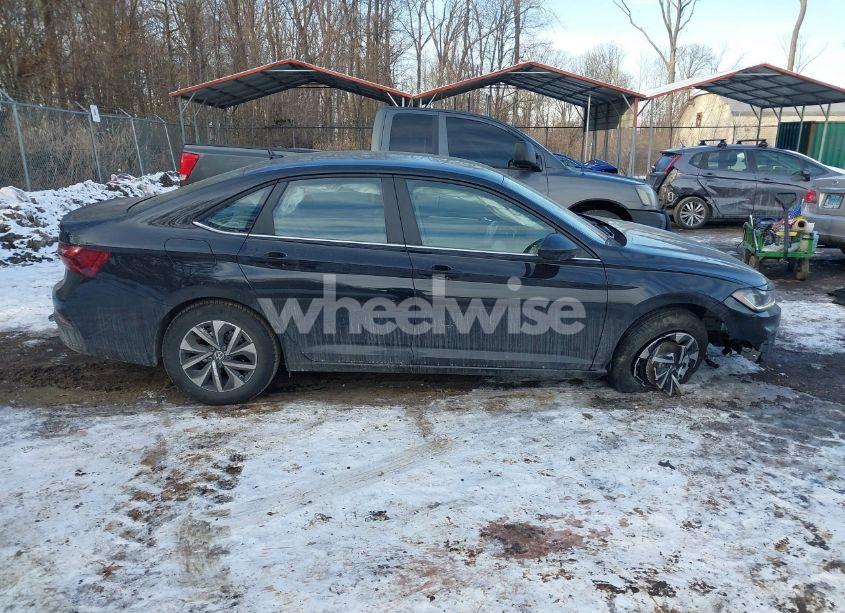 Photo 13 of 2025 Volkswagen Jetta 1.5T S (VIN 3VW5X7BU0SM037315)