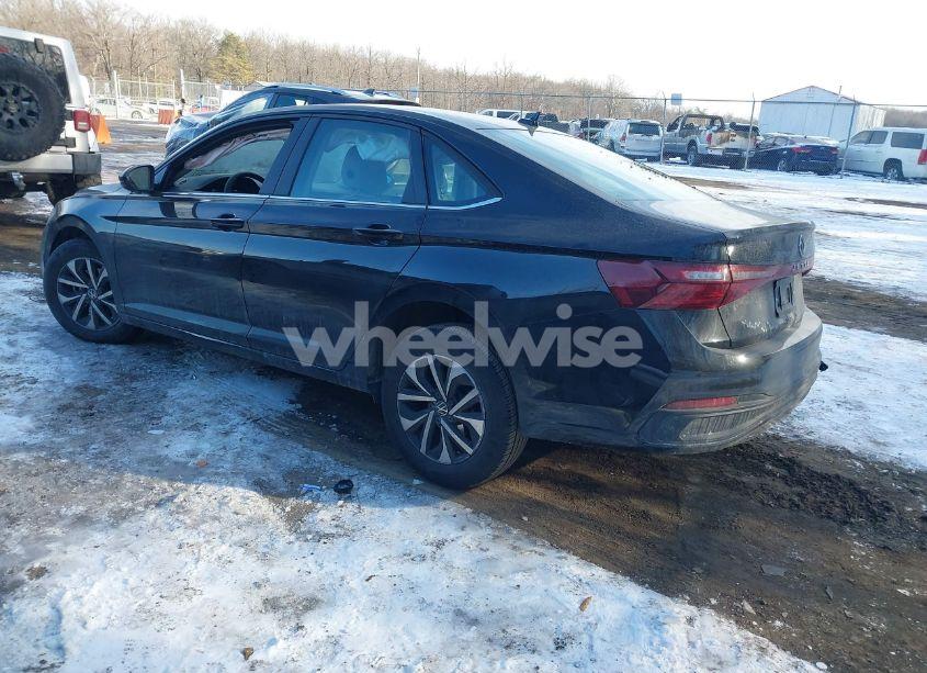 Photo 3 of 2025 Volkswagen Jetta 1.5T S (VIN 3VW5X7BU0SM037315)