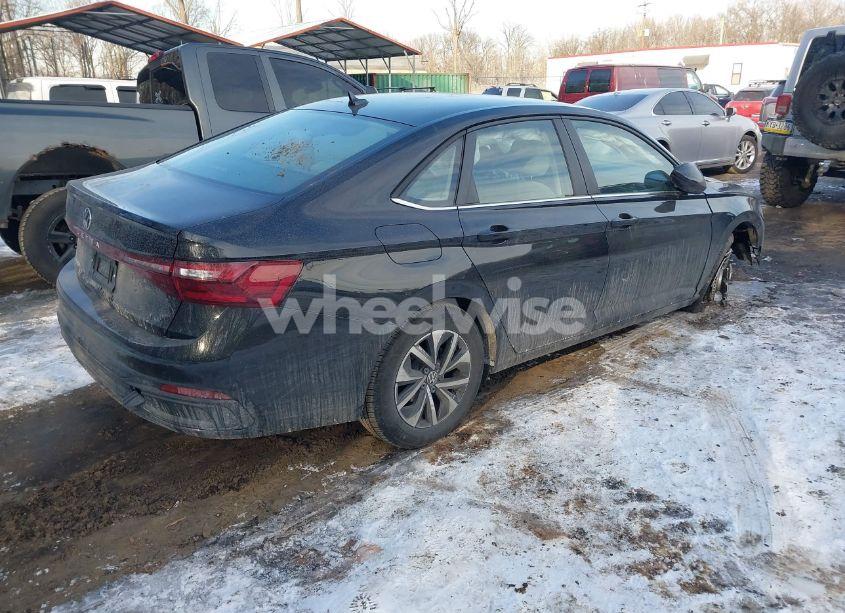 Photo 4 of 2025 Volkswagen Jetta 1.5T S (VIN 3VW5X7BU0SM037315)