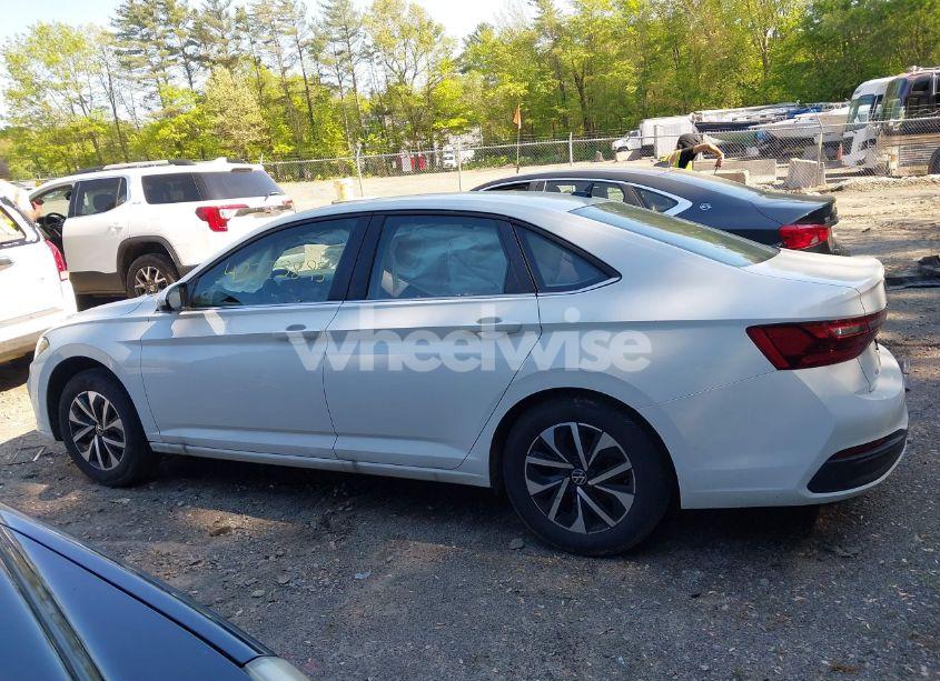 Photo 14 of 2025 Volkswagen Jetta 1.5T S (VIN 3VW5X7BU1SM033919)