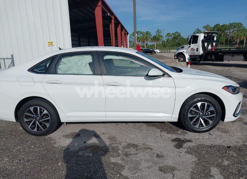 Photo 13 of 2025 Volkswagen Jetta 1.5T S (VIN 3VW5X7BU1SM058478)