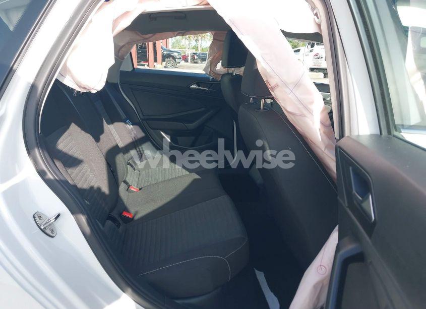 Photo 8 of 2025 Volkswagen Jetta 1.5T S (VIN 3VW5X7BU1SM058478)