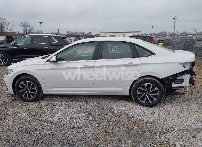 Photo 15 of 2025 Volkswagen Jetta 1.5T S (VIN 3VW5X7BU2SM045979)