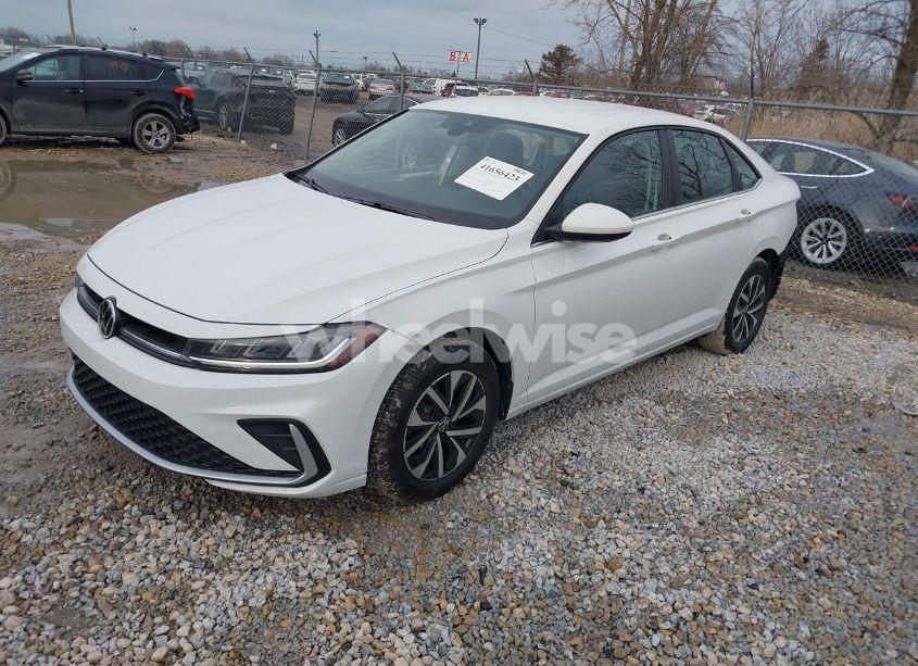 Photo 2 of 2025 Volkswagen Jetta 1.5T S (VIN 3VW5X7BU2SM045979)