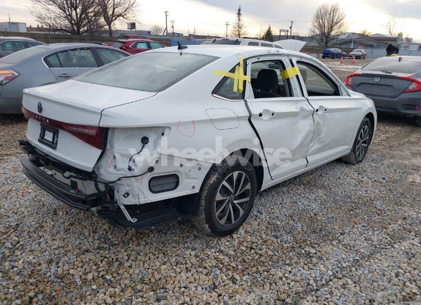 Photo 4 of 2025 Volkswagen Jetta 1.5T S (VIN 3VW5X7BU2SM045979)