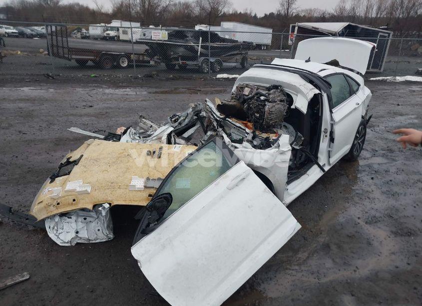 Photo 2 of 2025 Volkswagen Jetta 1.5T S (VIN 3VW5X7BU8SM007320)