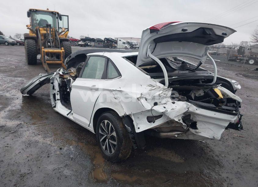 Photo 3 of 2025 Volkswagen Jetta 1.5T S (VIN 3VW5X7BU8SM007320)