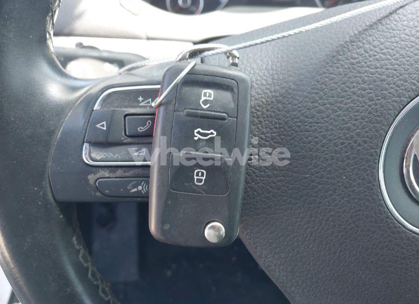 Photo 11 of 2013 Volkswagen Jetta HYBRID SEL (VIN 3VW637AJ1DM272672)