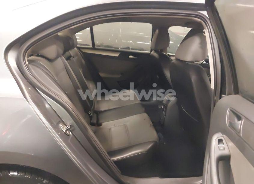 Photo 8 of 2013 Volkswagen Jetta HYBRID SEL (VIN 3VW637AJ2DM226056)