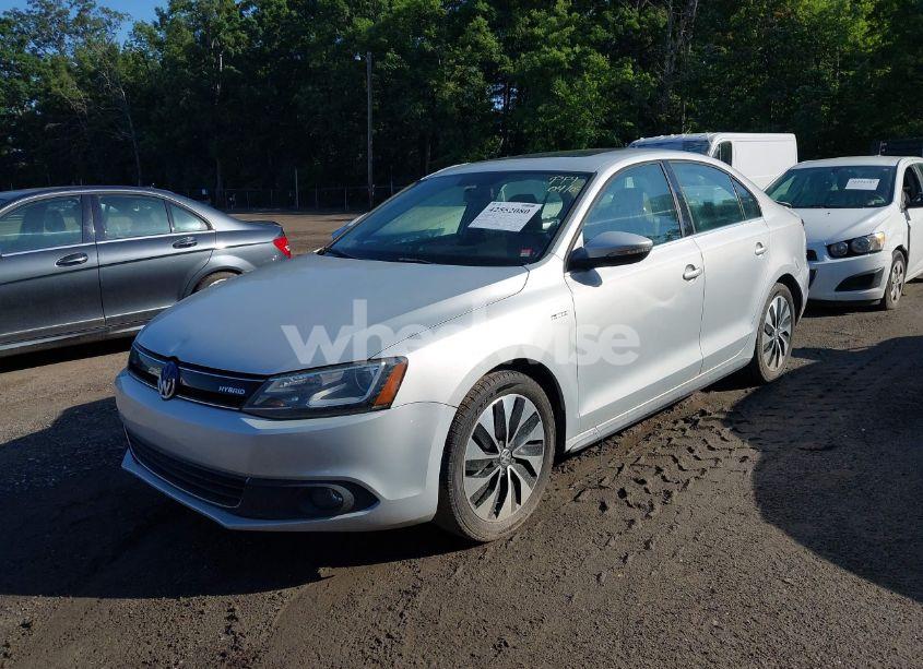 Photo 2 of 2013 Volkswagen Jetta HYBRID SEL PREMIUM (VIN 3VW637AJ3DM213882)