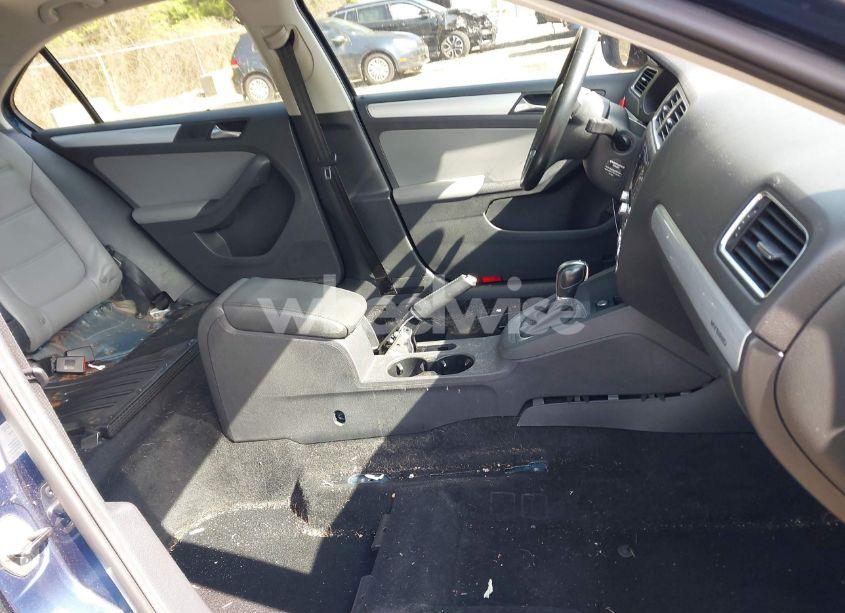 Photo 5 of 2013 Volkswagen Jetta HYBRID SEL (VIN 3VW637AJ3DM227474)