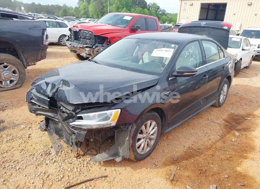 Photo 2 of 2013 Volkswagen Jetta HYBRID SE (VIN 3VW637AJ4DM313411)