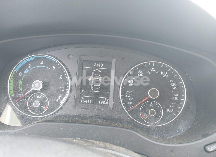 Photo 7 of 2013 Volkswagen Jetta HYBRID SE (VIN 3VW637AJ4DM313411)