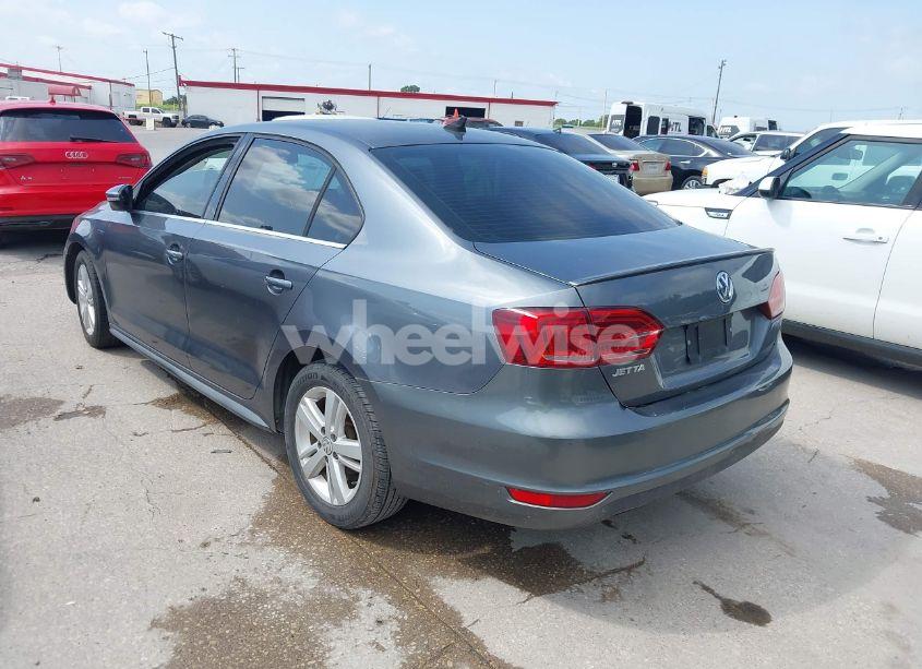 Photo 3 of 2013 Volkswagen Jetta HYBRID SEL (VIN 3VW637AJ5DM263330)