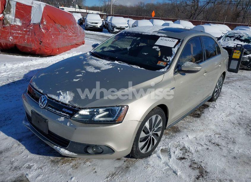 Photo 2 of 2014 Volkswagen Jetta HYBRID SEL PREMIUM (VIN 3VW637AJ7EM217600)