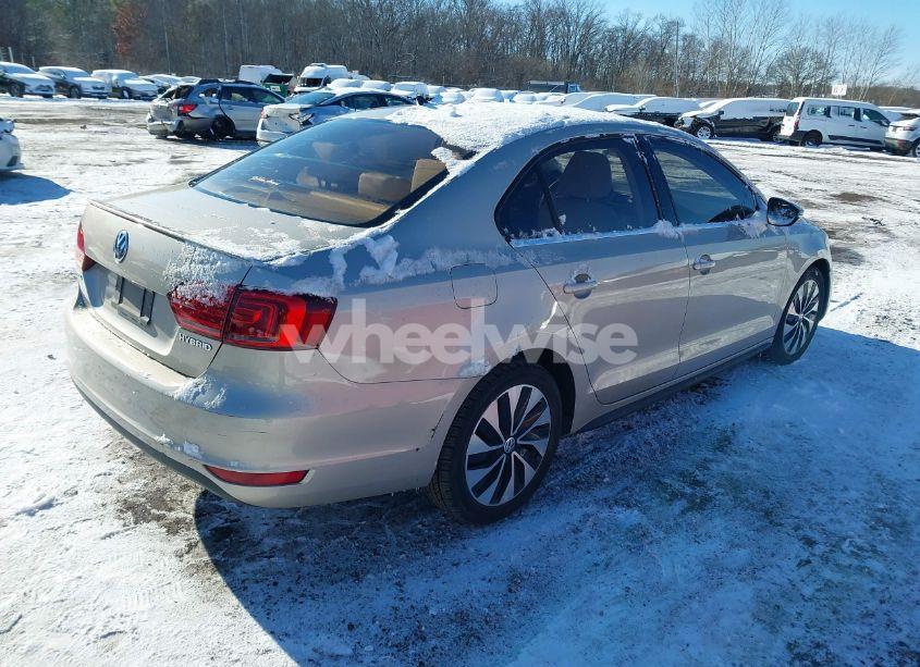 Photo 4 of 2014 Volkswagen Jetta HYBRID SEL PREMIUM (VIN 3VW637AJ7EM217600)