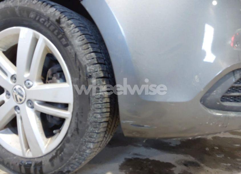 Photo 6 of 2013 Volkswagen Jetta HYBRID SEL (VIN 3VW637AJ8DM230225)