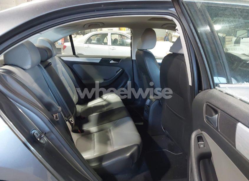 Photo 8 of 2013 Volkswagen Jetta HYBRID SEL (VIN 3VW637AJ8DM230225)
