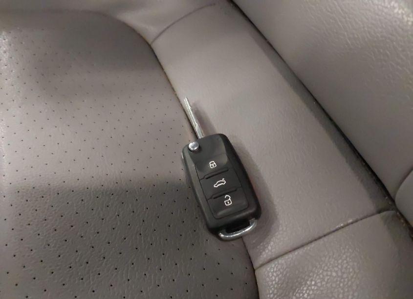 Photo 11 of 2013 Volkswagen Jetta HYBRID SE (VIN 3VW637AJ9DM238253)