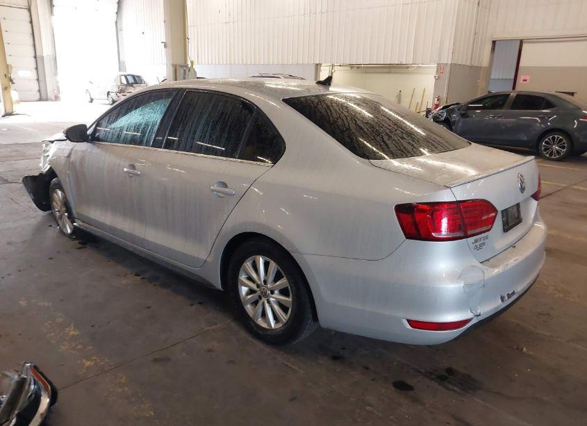 Photo 3 of 2013 Volkswagen Jetta HYBRID SE (VIN 3VW637AJ9DM238253)