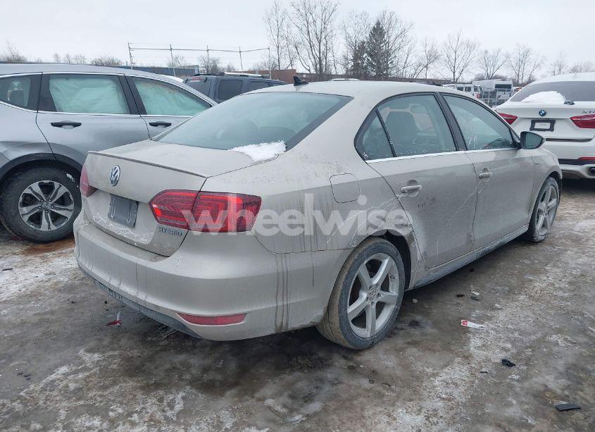 Photo 4 of 2013 Volkswagen Jetta HYBRID SEL (VIN 3VW637AJ9DM312125)