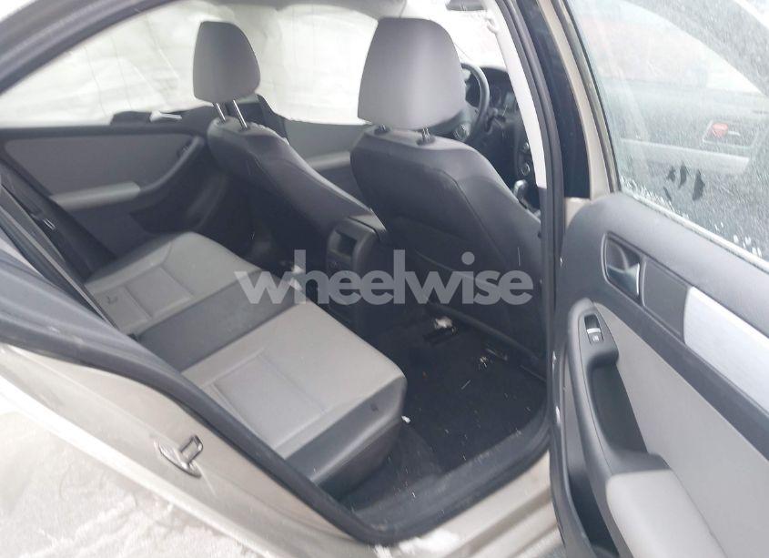 Photo 8 of 2013 Volkswagen Jetta HYBRID SEL (VIN 3VW637AJ9DM312125)