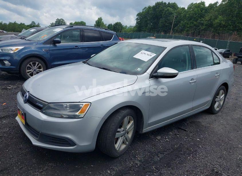 Photo 2 of 2014 Volkswagen Jetta HYBRID SEL (VIN 3VW637AJ9EM284943)