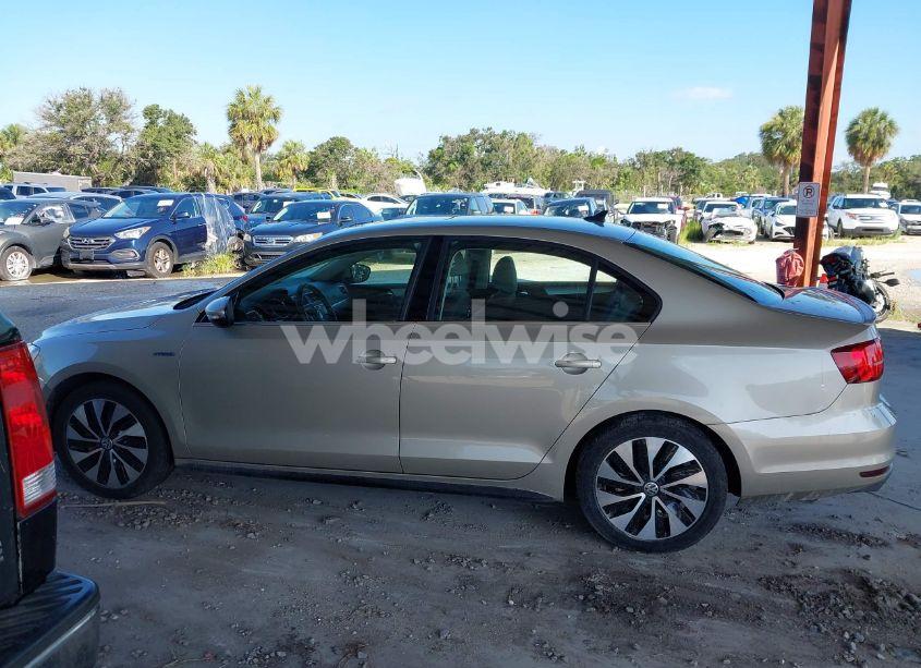 Photo 14 of 2016 Volkswagen Jetta HYBRID SEL PREMIUM (VIN 3VW637AJ9GM253646)