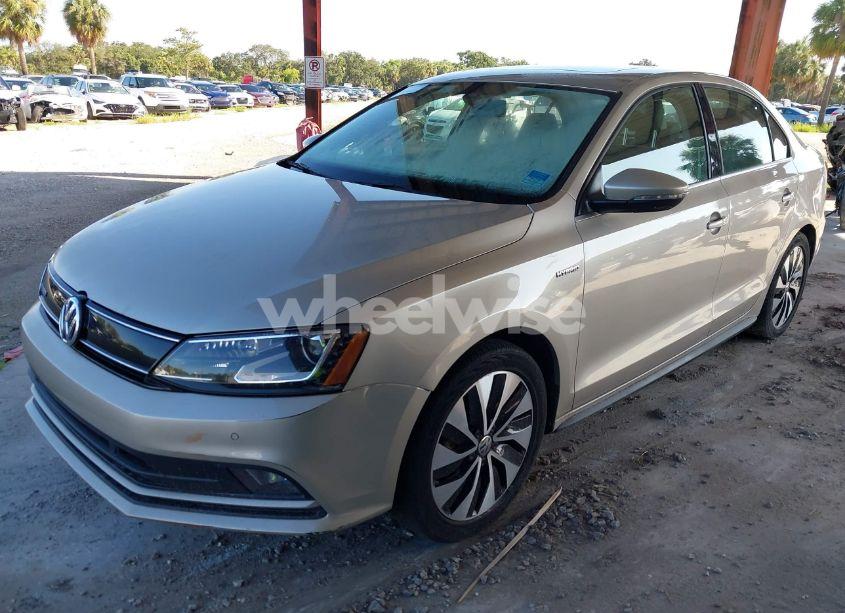 Photo 2 of 2016 Volkswagen Jetta HYBRID SEL PREMIUM (VIN 3VW637AJ9GM253646)
