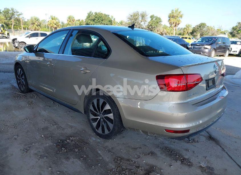 Photo 3 of 2016 Volkswagen Jetta HYBRID SEL PREMIUM (VIN 3VW637AJ9GM253646)