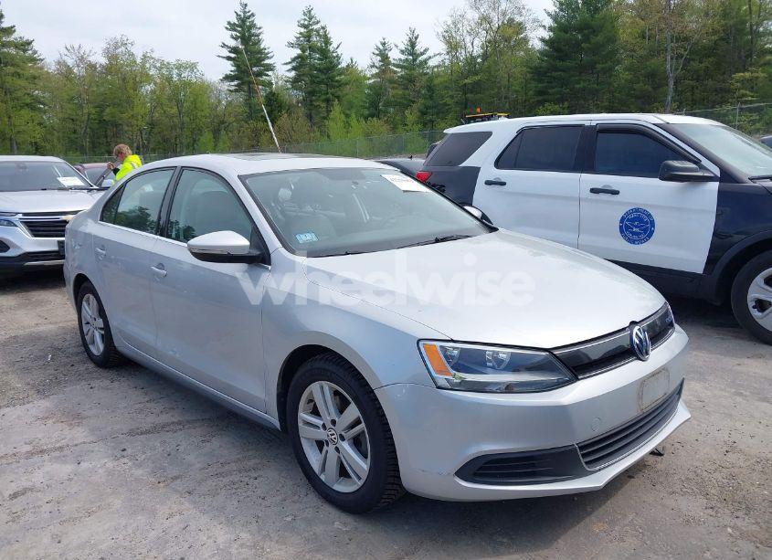 2013 Volkswagen Jetta HYBRID SEL (VIN 3VW637AJXDM230890) main photo
