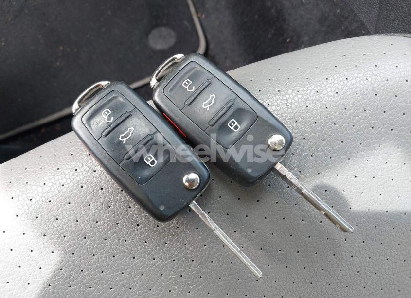 Photo 11 of 2013 Volkswagen Jetta HYBRID SEL (VIN 3VW637AJXDM230890)