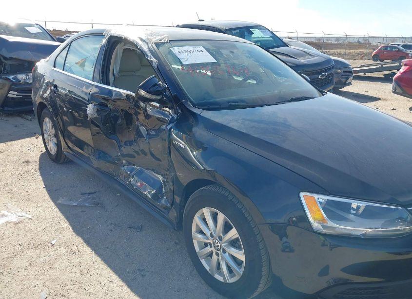 Photo 6 of 2013 Volkswagen Jetta HYBRID SE (VIN 3VW637AJXDM237905)