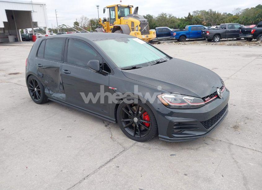 2019 Volkswagen Golf GTI 2.0T AUTOBAHN/2.0T RABBIT EDITION/2.0T S/2.0T SE (VIN 3VW6T7AU0KM005773) main photo