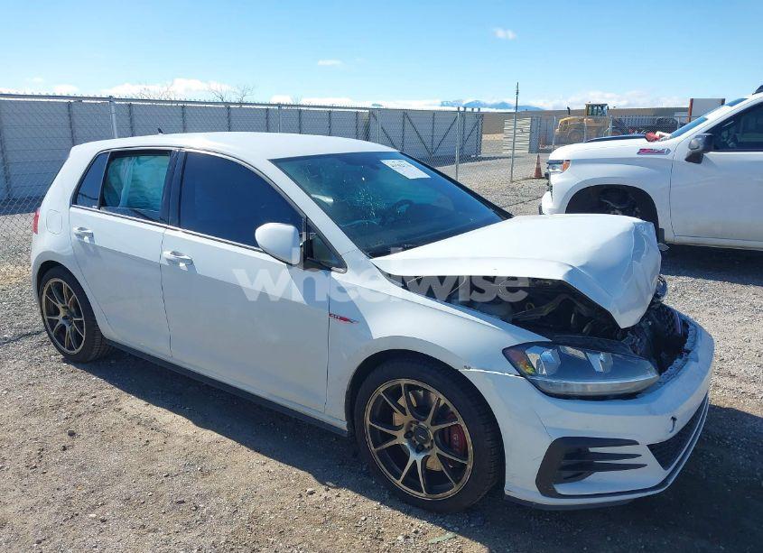 2019 Volkswagen Golf GTI 2.0T AUTOBAHN/2.0T RABBIT EDITION/2.0T S/2.0T SE (VIN 3VW6T7AU1KM002011) main photo