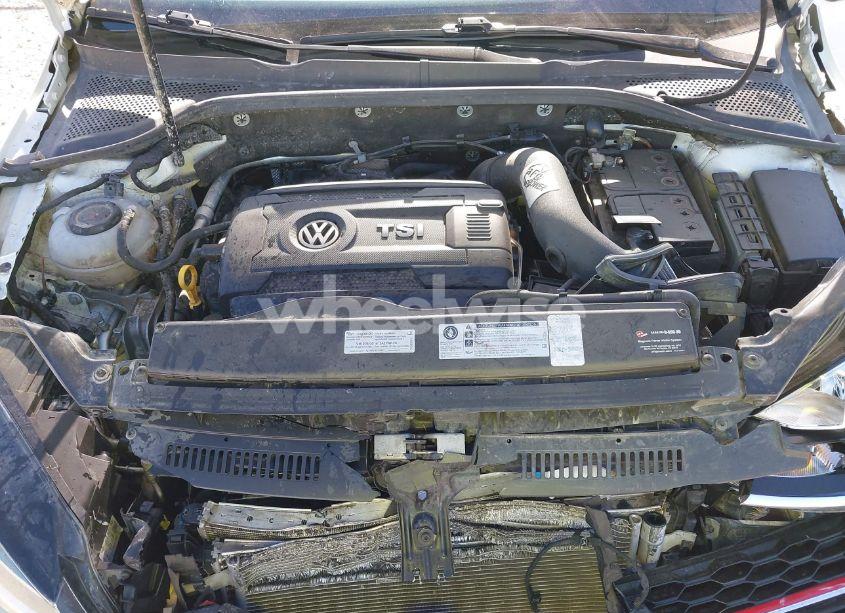 Photo 10 of 2019 Volkswagen Golf GTI 2.0T AUTOBAHN/2.0T RABBIT EDITION/2.0T S/2.0T SE (VIN 3VW6T7AU1KM002011)