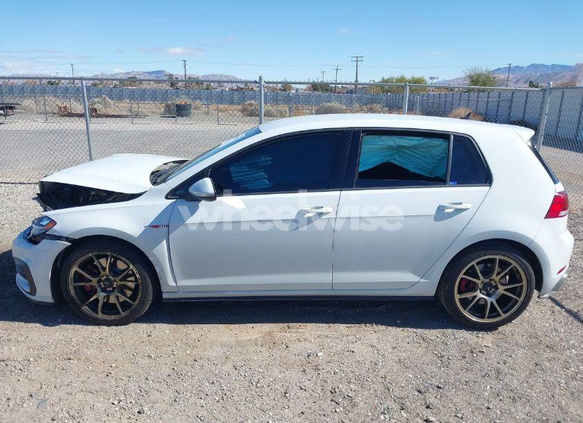 Photo 14 of 2019 Volkswagen Golf GTI 2.0T AUTOBAHN/2.0T RABBIT EDITION/2.0T S/2.0T SE (VIN 3VW6T7AU1KM002011)