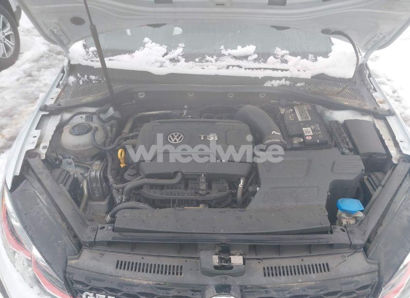 Photo 10 of 2019 Volkswagen Golf GTI (VIN 3VW6T7AU2KM013597)