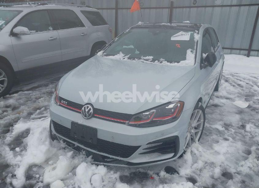 Photo 6 of 2019 Volkswagen Golf GTI (VIN 3VW6T7AU2KM013597)