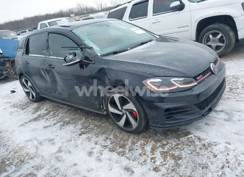 2019 Volkswagen Golf GTI 2.0T AUTOBAHN/2.0T RABBIT EDITION/2.0T S/2.0T SE (VIN 3VW6T7AU2KM027516) main photo