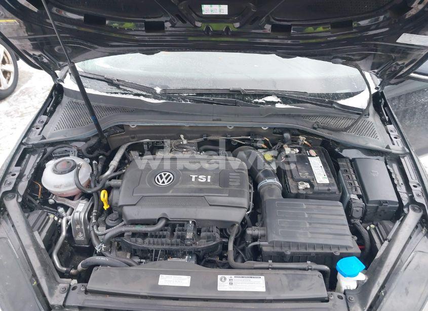 Photo 10 of 2019 Volkswagen Golf GTI 2.0T AUTOBAHN/2.0T RABBIT EDITION/2.0T S/2.0T SE (VIN 3VW6T7AU2KM027516)