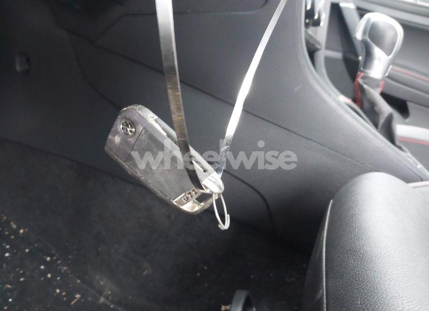 Photo 11 of 2019 Volkswagen Golf GTI 2.0T AUTOBAHN/2.0T RABBIT EDITION/2.0T S/2.0T SE (VIN 3VW6T7AU2KM027516)