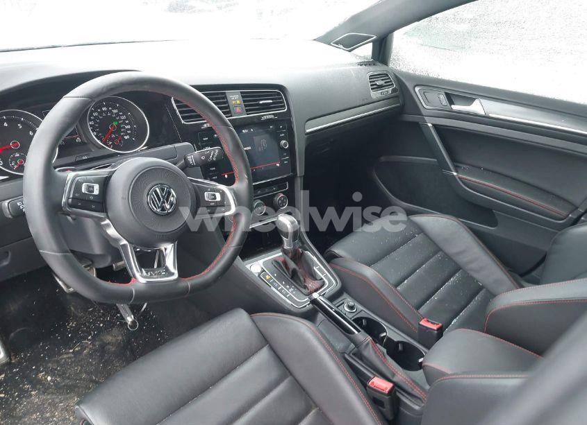 Photo 5 of 2019 Volkswagen Golf GTI 2.0T AUTOBAHN/2.0T RABBIT EDITION/2.0T S/2.0T SE (VIN 3VW6T7AU2KM027516)