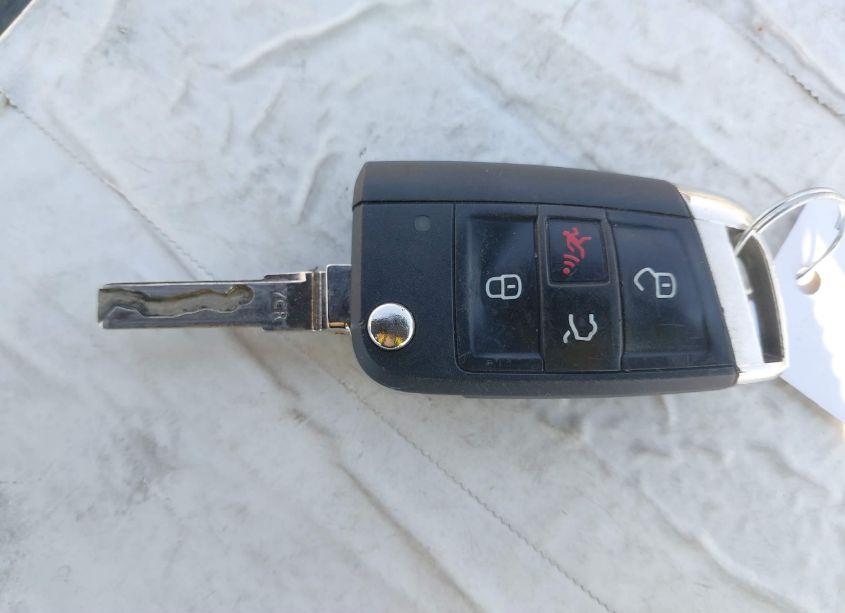 Photo 11 of 2019 Volkswagen Golf GTI 2.0T AUTOBAHN/2.0T RABBIT EDITION/2.0T S/2.0T SE (VIN 3VW6T7AU3KM001071)