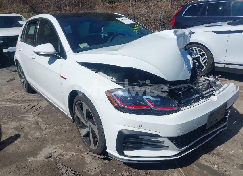 2019 Volkswagen Golf GTI 2.0T AUTOBAHN/2.0T RABBIT EDITION/2.0T S/2.0T SE (VIN 3VW6T7AU3KM001751) main photo