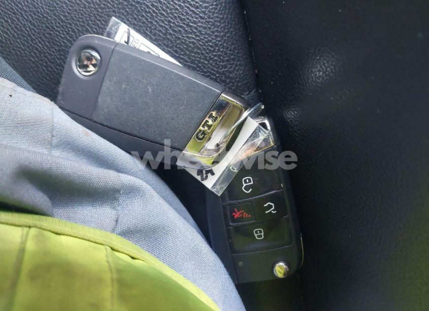 Photo 11 of 2019 Volkswagen Golf GTI 2.0T AUTOBAHN/2.0T RABBIT EDITION/2.0T S/2.0T SE (VIN 3VW6T7AU3KM001751)