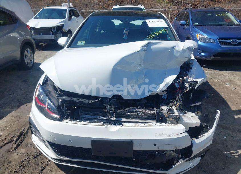 Photo 12 of 2019 Volkswagen Golf GTI 2.0T AUTOBAHN/2.0T RABBIT EDITION/2.0T S/2.0T SE (VIN 3VW6T7AU3KM001751)
