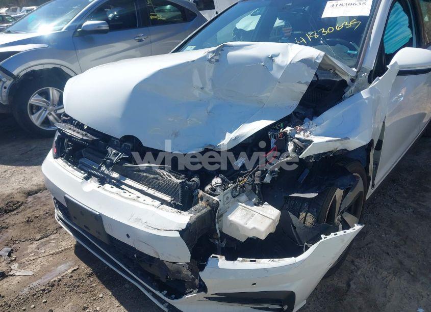 Photo 6 of 2019 Volkswagen Golf GTI 2.0T AUTOBAHN/2.0T RABBIT EDITION/2.0T S/2.0T SE (VIN 3VW6T7AU3KM001751)